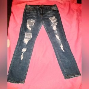 V.I.P. ripped style jeans